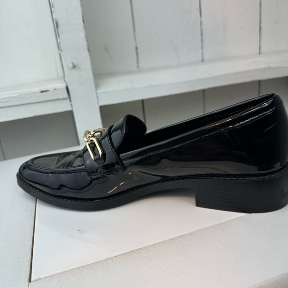 Zara Black Loafers Pointed Toe Faux Patten Leather Gold Hardware Women’s size 39 - Picture 9 of 14